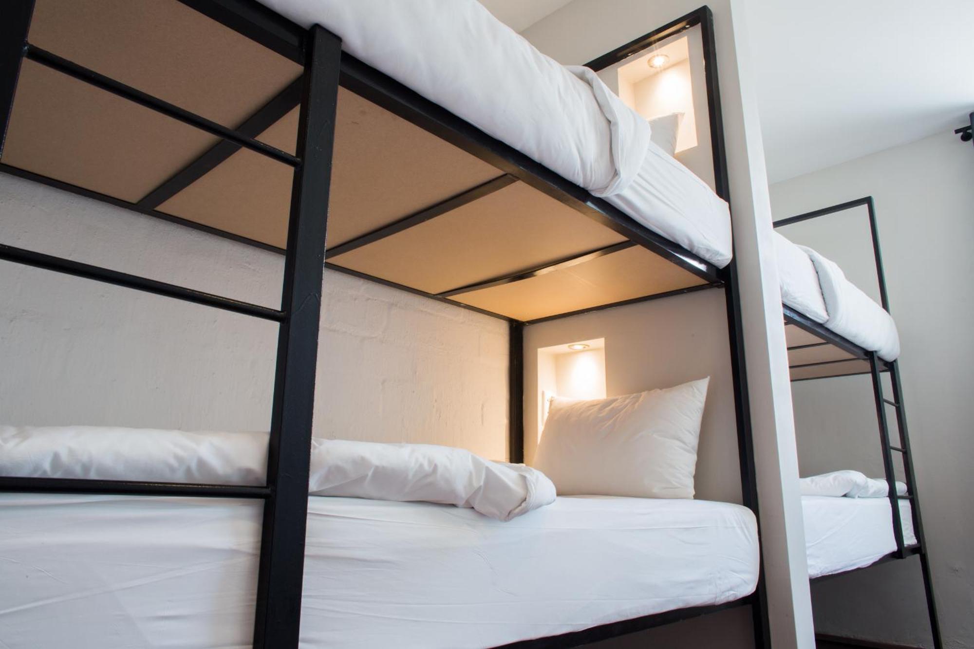 Bed in 4-Bed En-Suite Mixed Room,416013201:JPEG